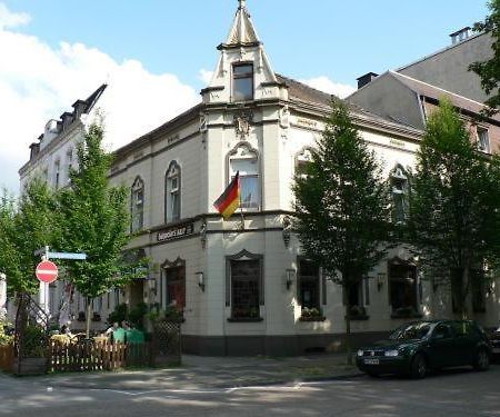 Stadt-Gut-Hotel Zum Rathaus Oberhausen  Exterior foto