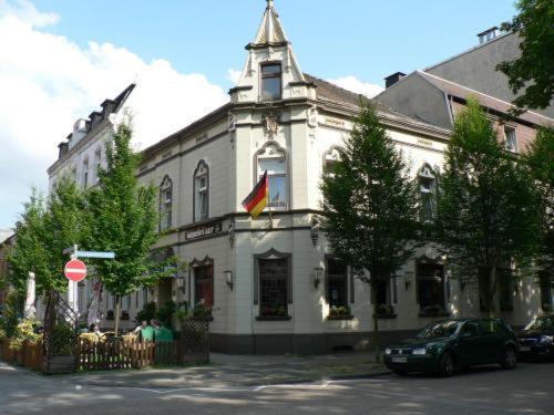 Stadt-Gut-Hotel Zum Rathaus Oberhausen  Exterior foto